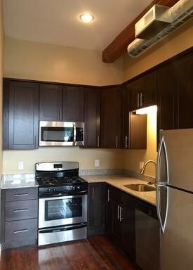 Foto principal - 144 N 7th St
