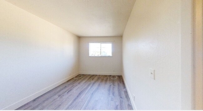 Building Photo - 2597 Ohlone Dr