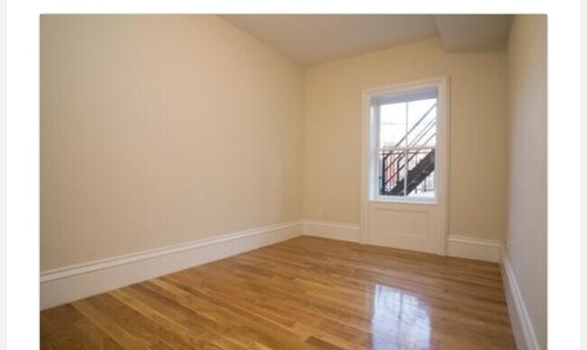 Foto del edificio - 685 Massachusetts Ave