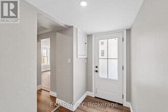 Building Photo - 81 St Charles St