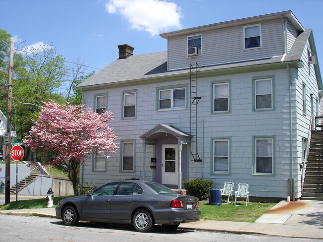 Building Photo - 74 N High St