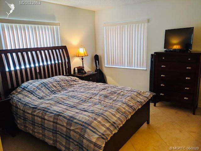 Foto del edificio - 2440 SE Ocean Blvd