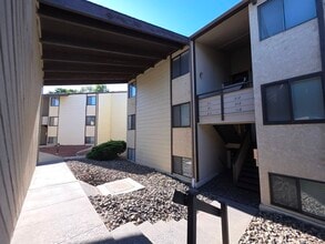 Building Photo - 303 Gage Blvd
