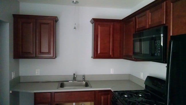 Kitchen - 8 Root Ave