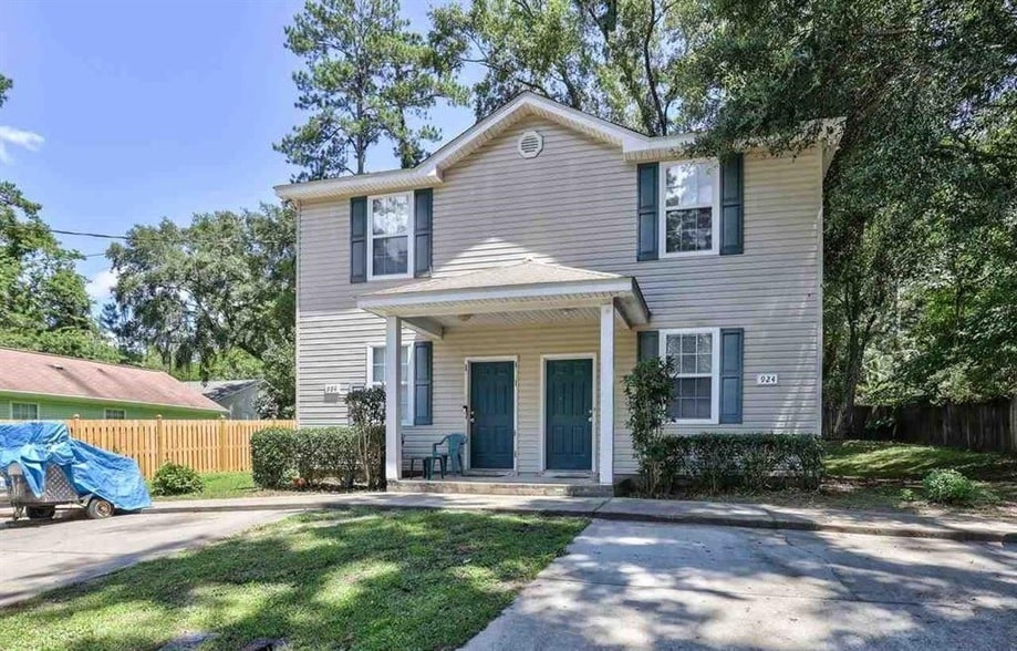 Photo - 924 Ashburn Drive Unit 2