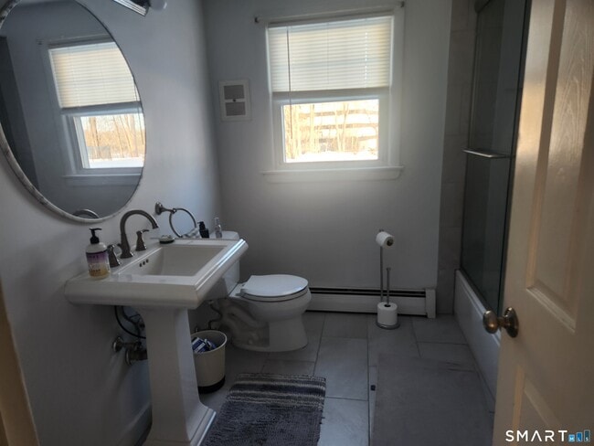 Building Photo - 134 Mountain Rd