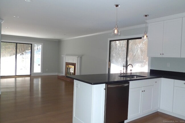 Foto del edificio - 342 Heritage Vlg