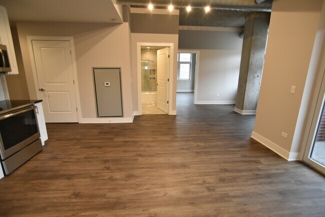 Foto del edificio - 3833 N Broadway