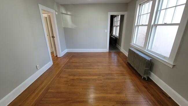 Dining room - 128 Grand St