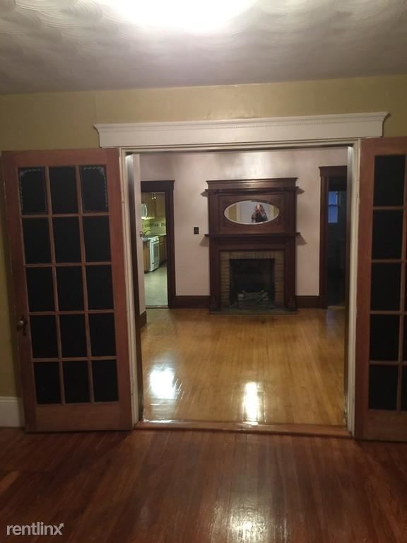 Foto principal - 397 Crescent St