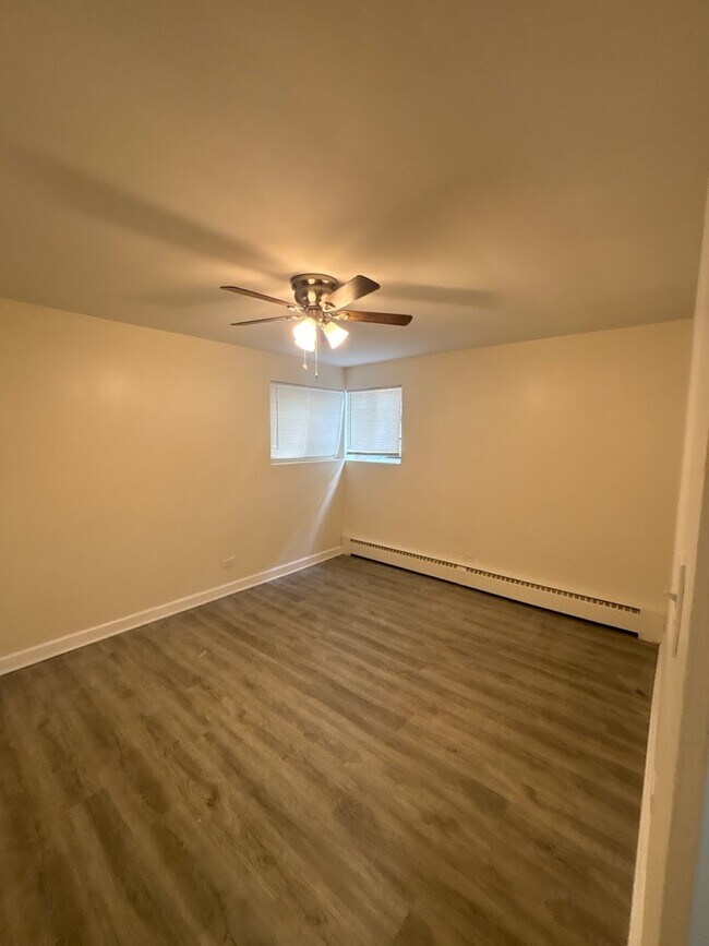 Foto del edificio - 14605 Des Plaines St