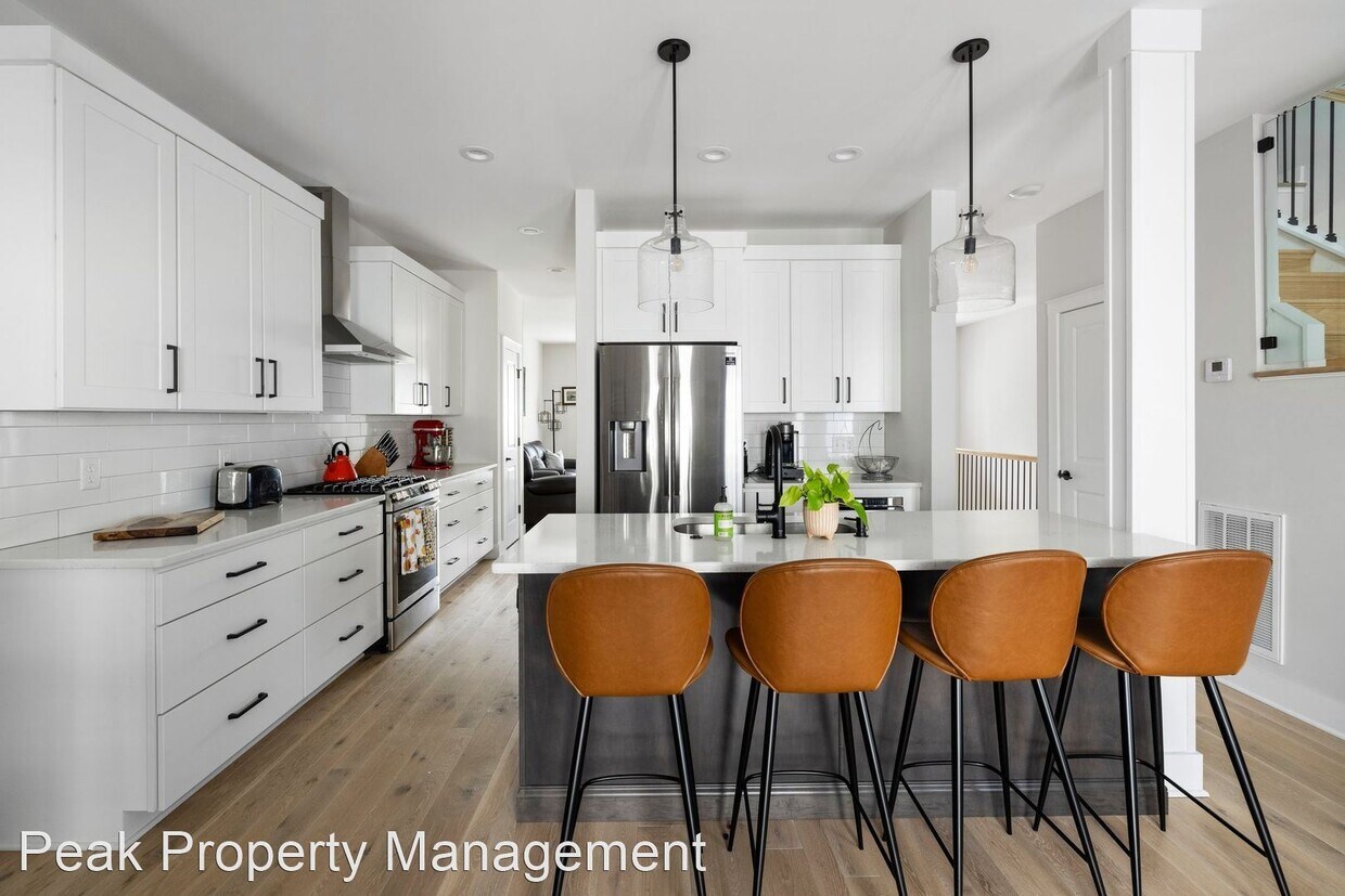 Foto principal - 4 br, 3.5 bath House - 3120 N St.