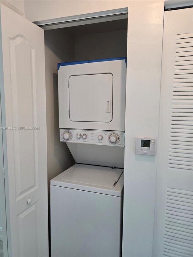 Building Photo - 117 NW 42nd Ave