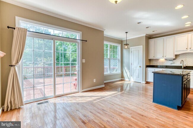 Building Photo - 14103 Catbird Dr