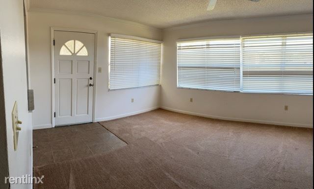 Foto del edificio - 2 br, 2 bath Apartment - 1210 Forest Hills Dr