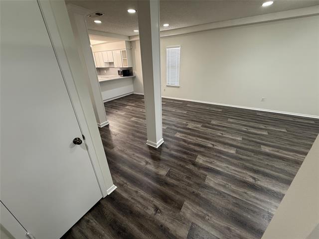 Building Photo - 5887 Westhaven Dr