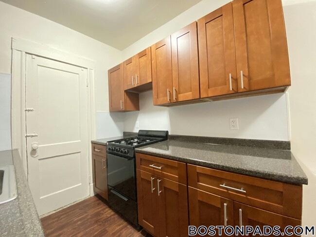 Building Photo - 1167 Boylston St