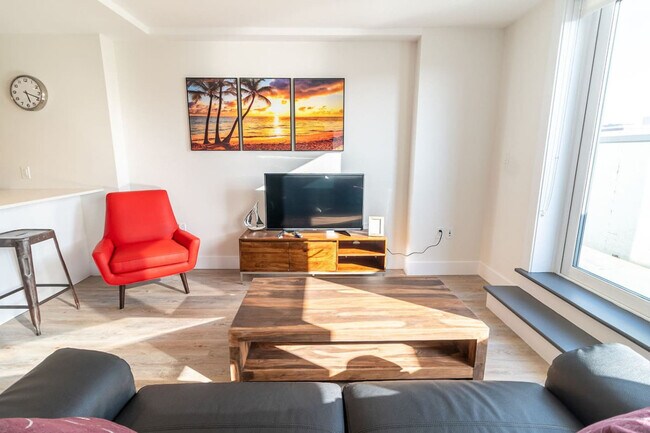 Photo du bâtiment - 3075 Devonshire Ave