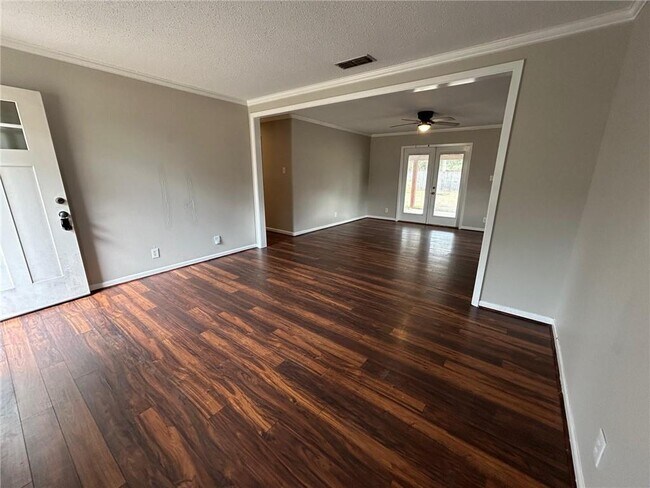 Foto del edificio - 5710 5th St