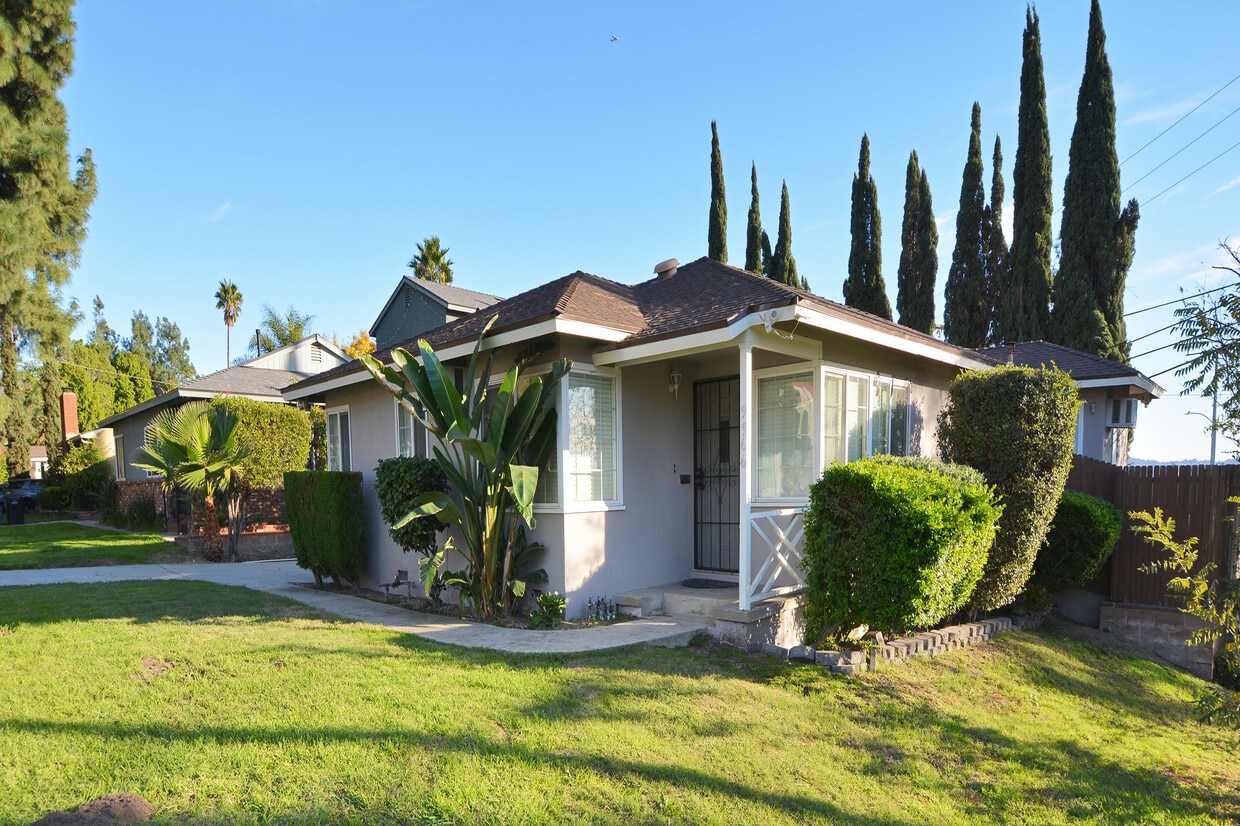 Foto principal - 9966 Glencrest Cir