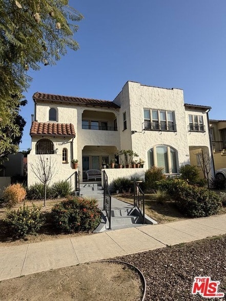 Photo - 1112 Meadowbrook Ave Apartment