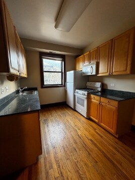 Foto del edificio - 3700 N Sheffield Ave