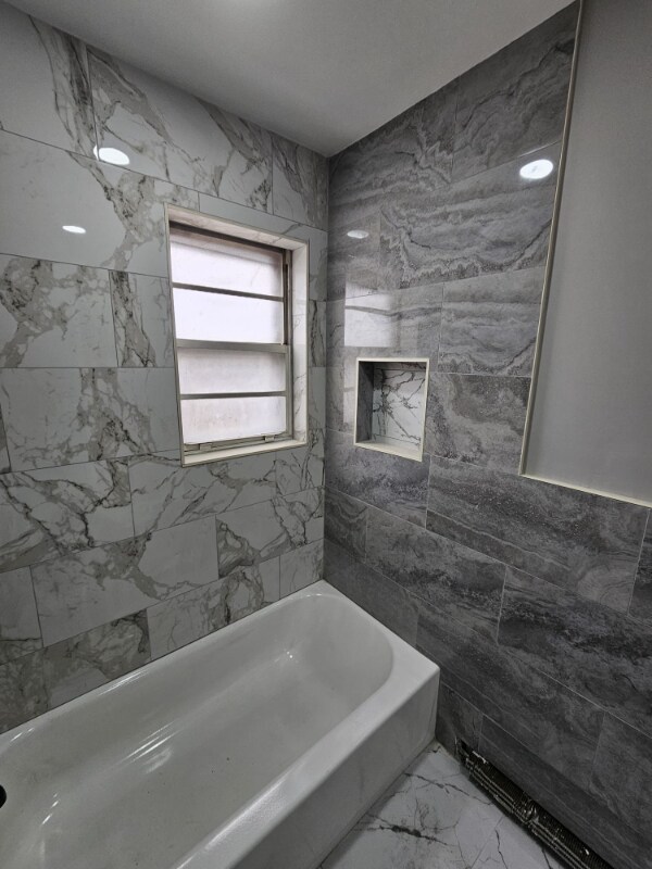 Building Photo - 52-54 W Stratford Pl