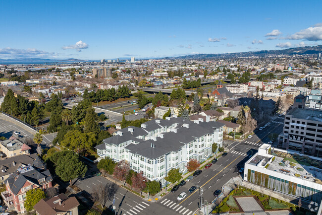 Foto aérea - Landmark Place Condominiums
