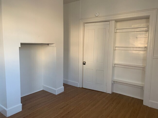 Foto del edificio - Available Now! York City SD