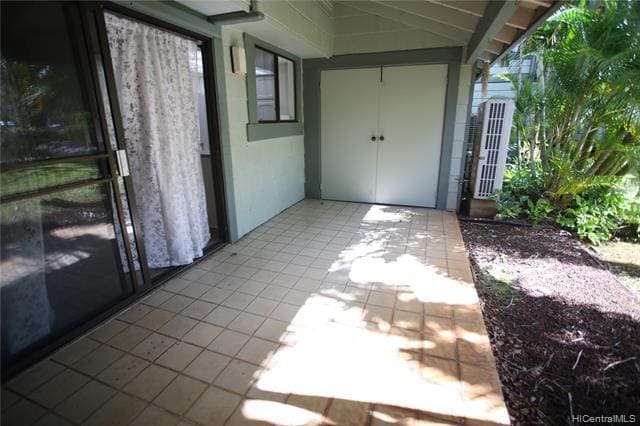 Building Photo - 98-1794-1794 Kaahumanu St