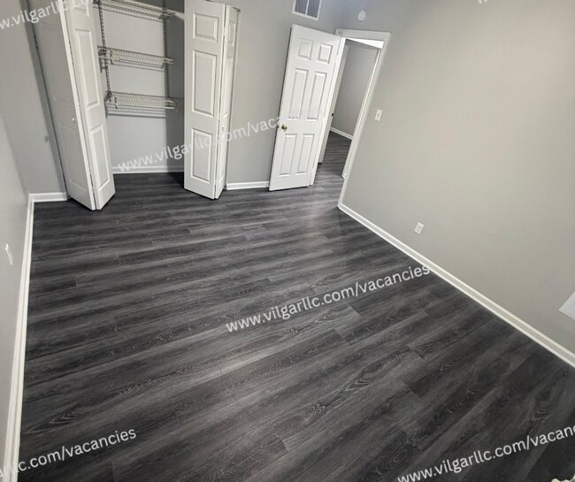 Foto del edificio - 5583 - 85 Tulip Ave