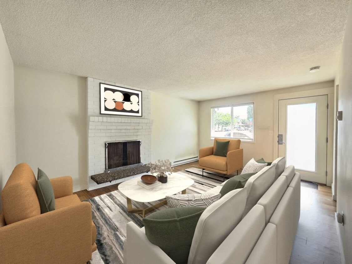 Primary Photo - 2021-2023 N Astor St