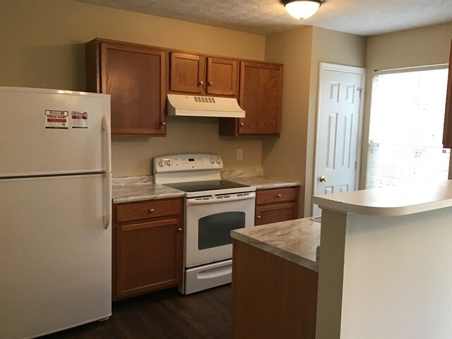 Foto del edificio - 8453 Trappers Ct