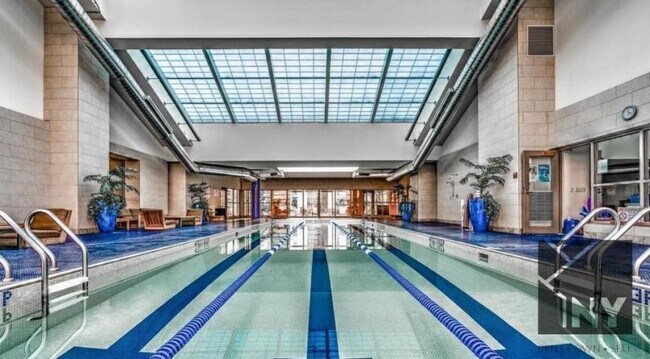 Foto del edificio - 3 bedroom in New York NY 10038