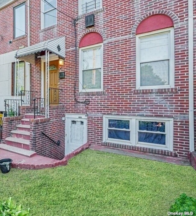 Building Photo - 1114 Brooklyn Ave