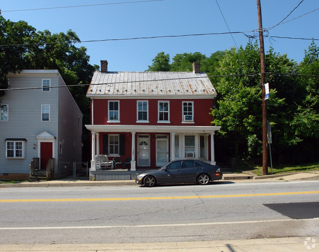 Building Photo - 107 E Baltimore St