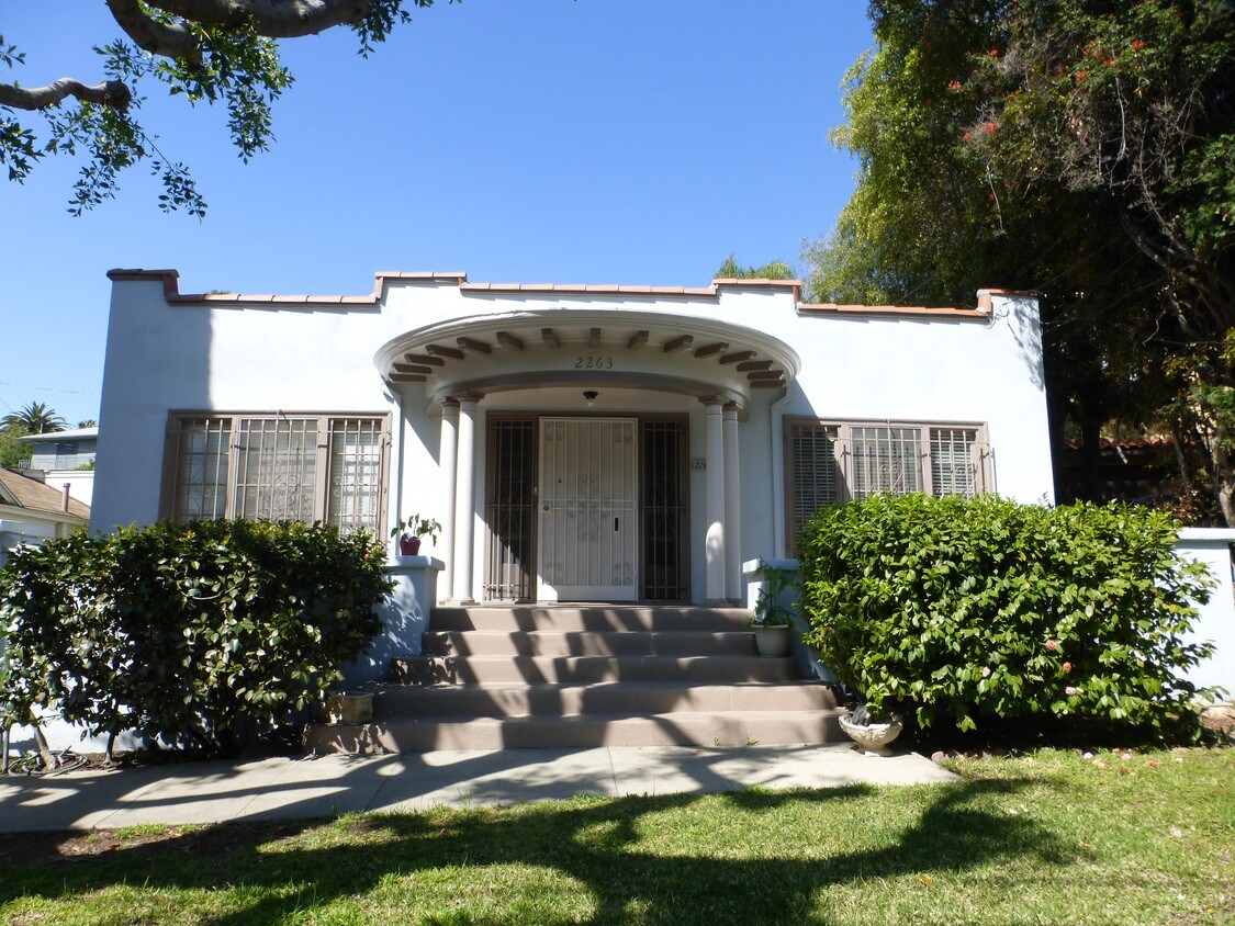 177 Houses Available for Rent in Hollywood Hills, CA