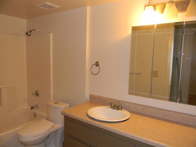 Foto del edificio - 13230 North 21st Pl