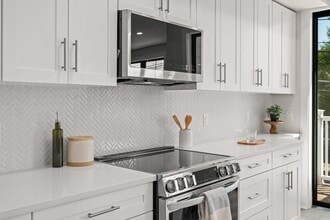 Building Photo - 260 Elm St