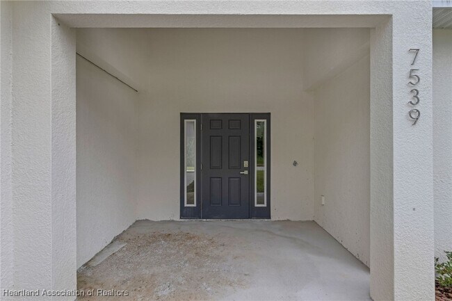 Building Photo - 7539 Bernal Dr