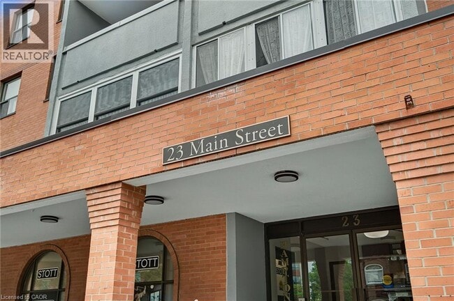 Photo du bâtiment - 23 Main St