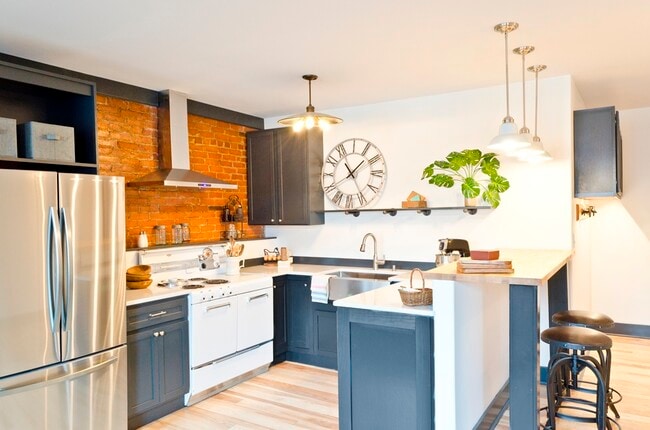 Kitchen- quartz countertops - 6 E Main St