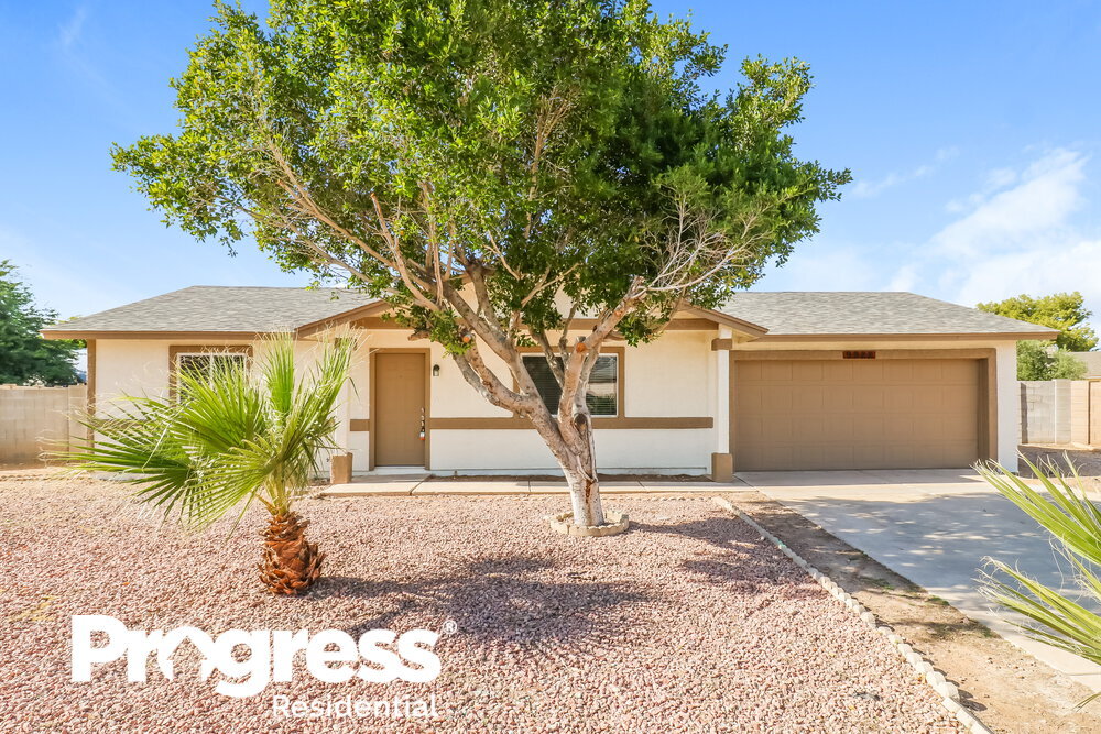 Foto principal - 9922 N 88th Ave
