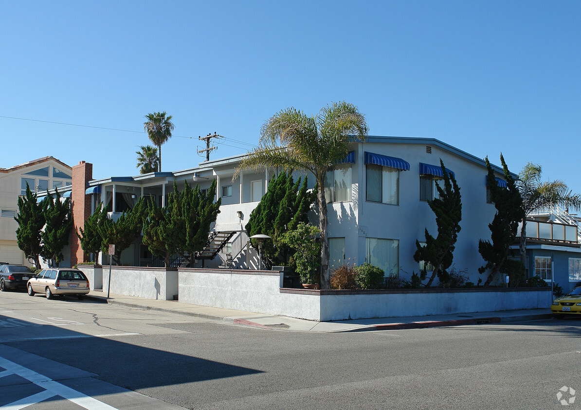Primary Photo - 1601 W Balboa Blvd