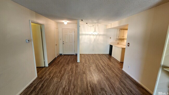 Foto del edificio - 2300 Dickerson Rd