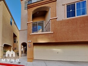 Building Photo - 10637 Chestnut Timber Ct