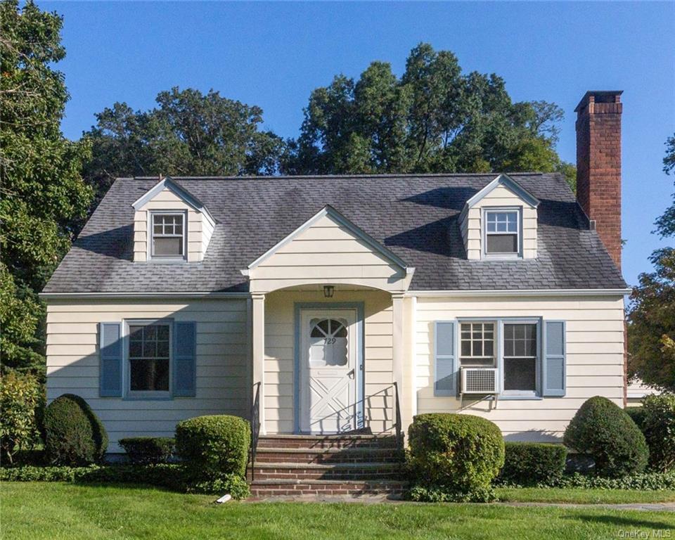 Foto principal - 729 Vassar Rd