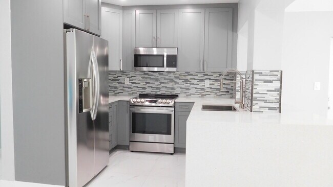 Foto del edificio - 258 NE 22nd St