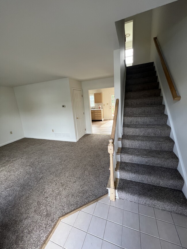 Entry Way / Living Room - 4167 Kittatinny Dr
