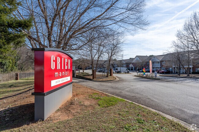 Entrada comunitaria - Grier Senior Manor